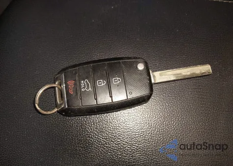 2016 Kia Sorento 2.4L Lx из США, поврежденный, VIN 5XYPGDA33GG032231